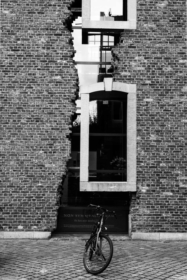 HC Factured building by Duncan Burridge
